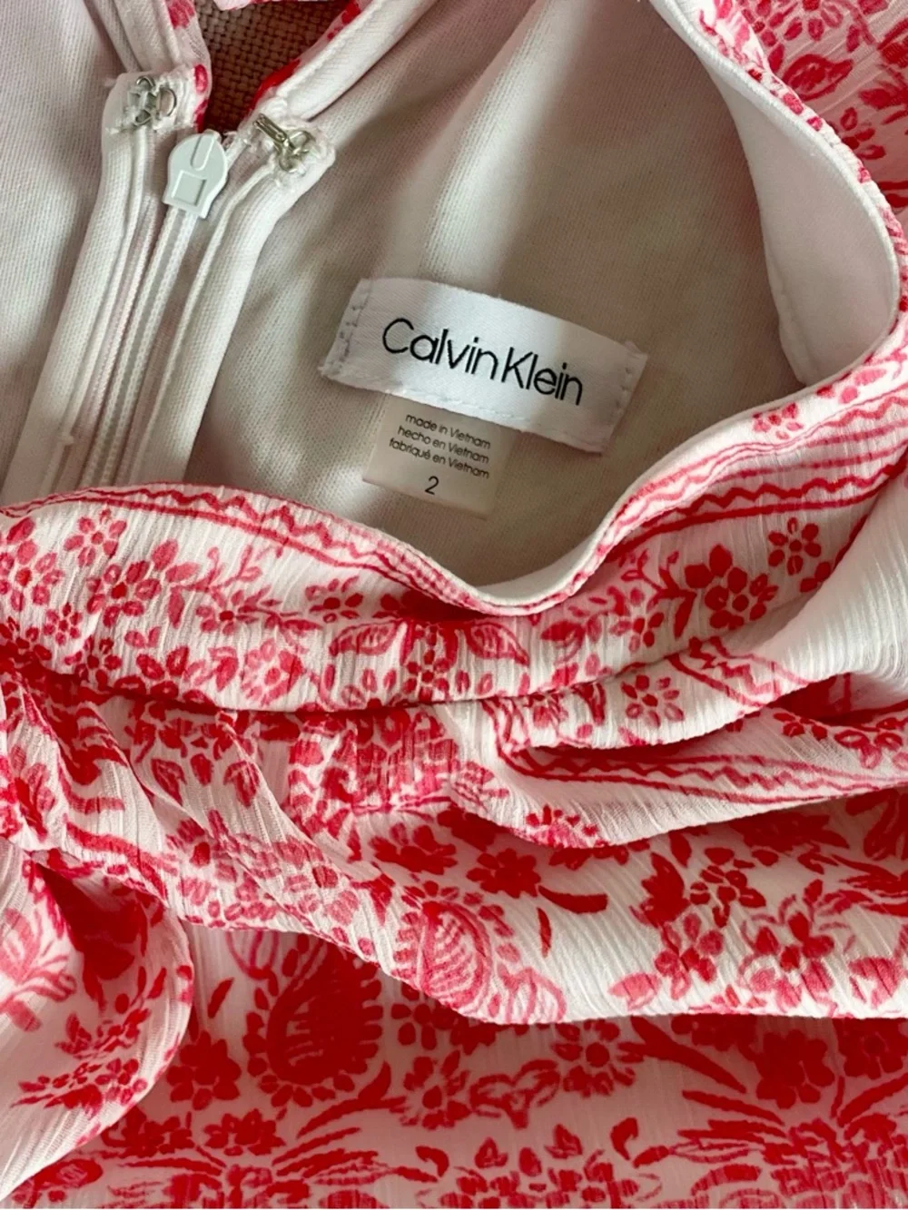Paisley Pink/White Mock Neck Sleeveless Flowy Dress | Calvin Klein | Size 2 - Picture 9 of 13